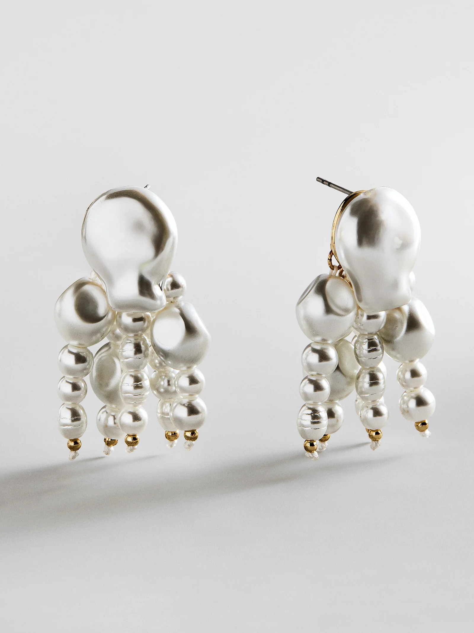 Adeline Statement Pearl Earrings - Pearl | BaubleBar