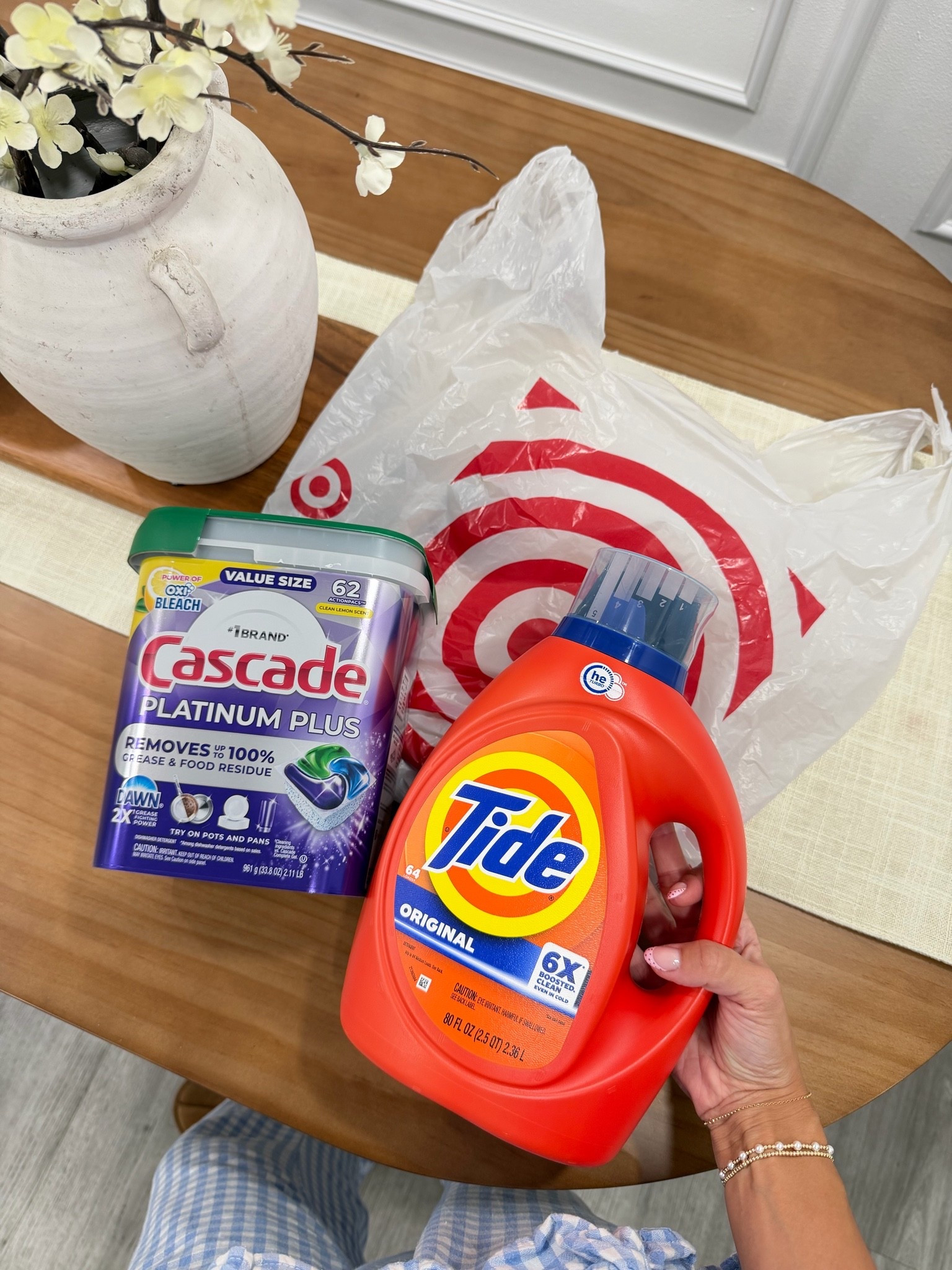 #ad Romanticizing board prep starts with a good home reset 📚and @target. 
#TargetPartner @tidelaundry and #TargetRun

#LTKselfcare #LTKHome #LTKSaleAlert