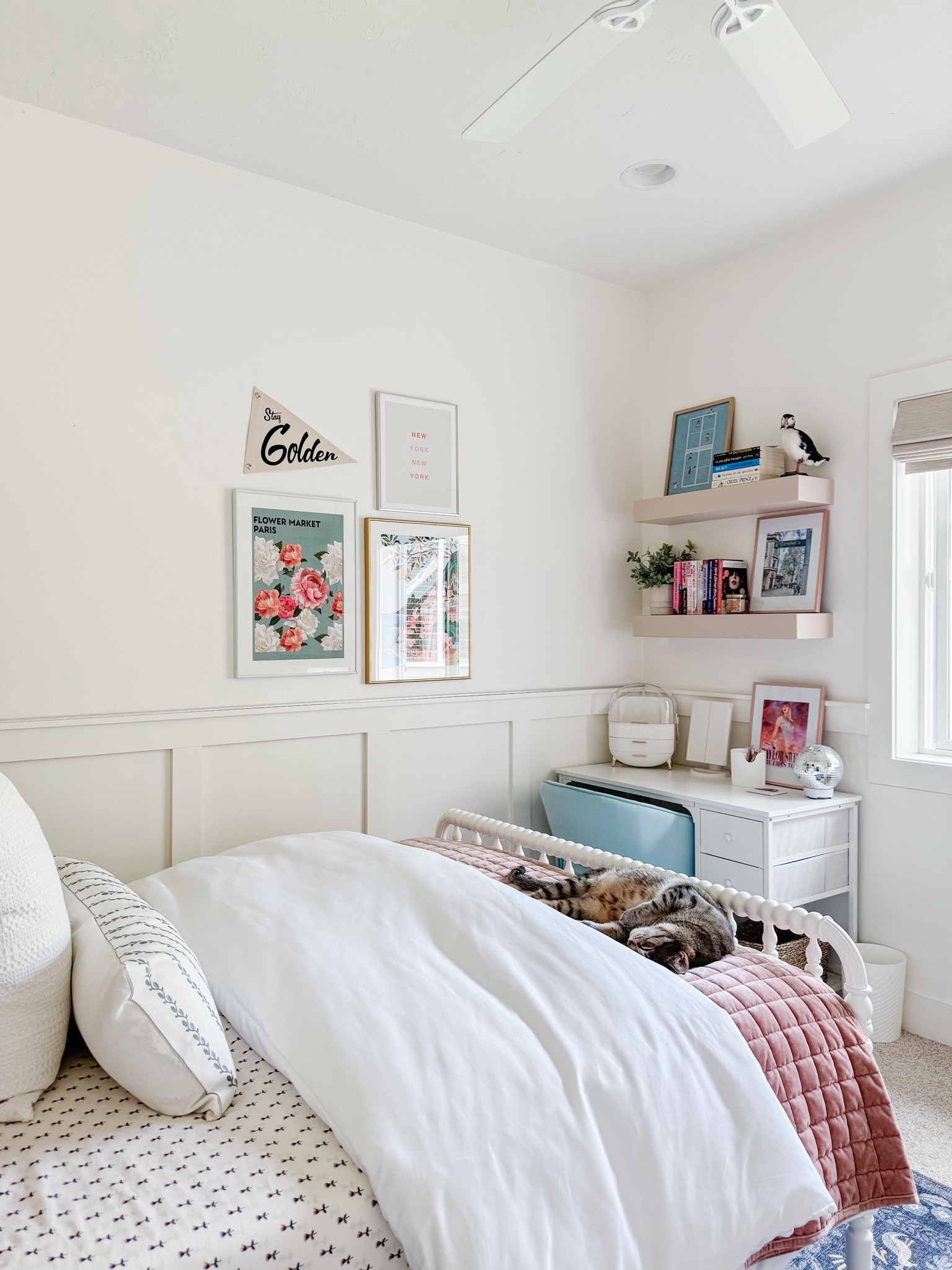 Teen girl room. Amazon home. Girls room. Bedding sets  