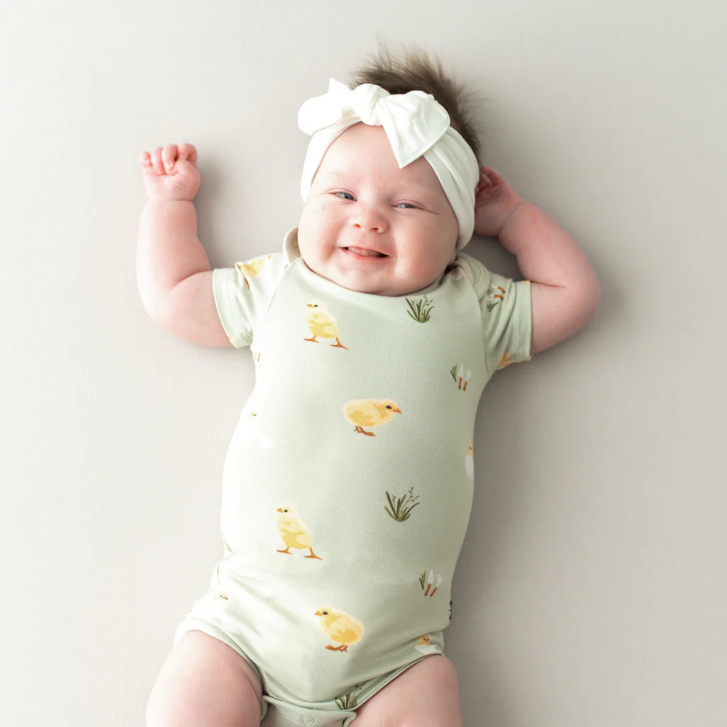Bodysuit in Aloe Chick | Kyte BABY