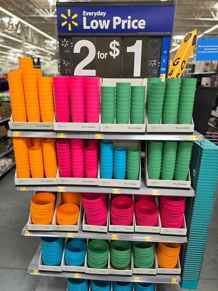 #Walmartpartner OMG! Y’all check out these Cups & Plates at Walmart UNDER $1! 😱Perfect for hosting summer gatherings, you can bring a colorful vibe to the table without breaking the bank. 🙌 Check them out on @walmart before they are gone! #walmartfinds #walmart #IYWYK