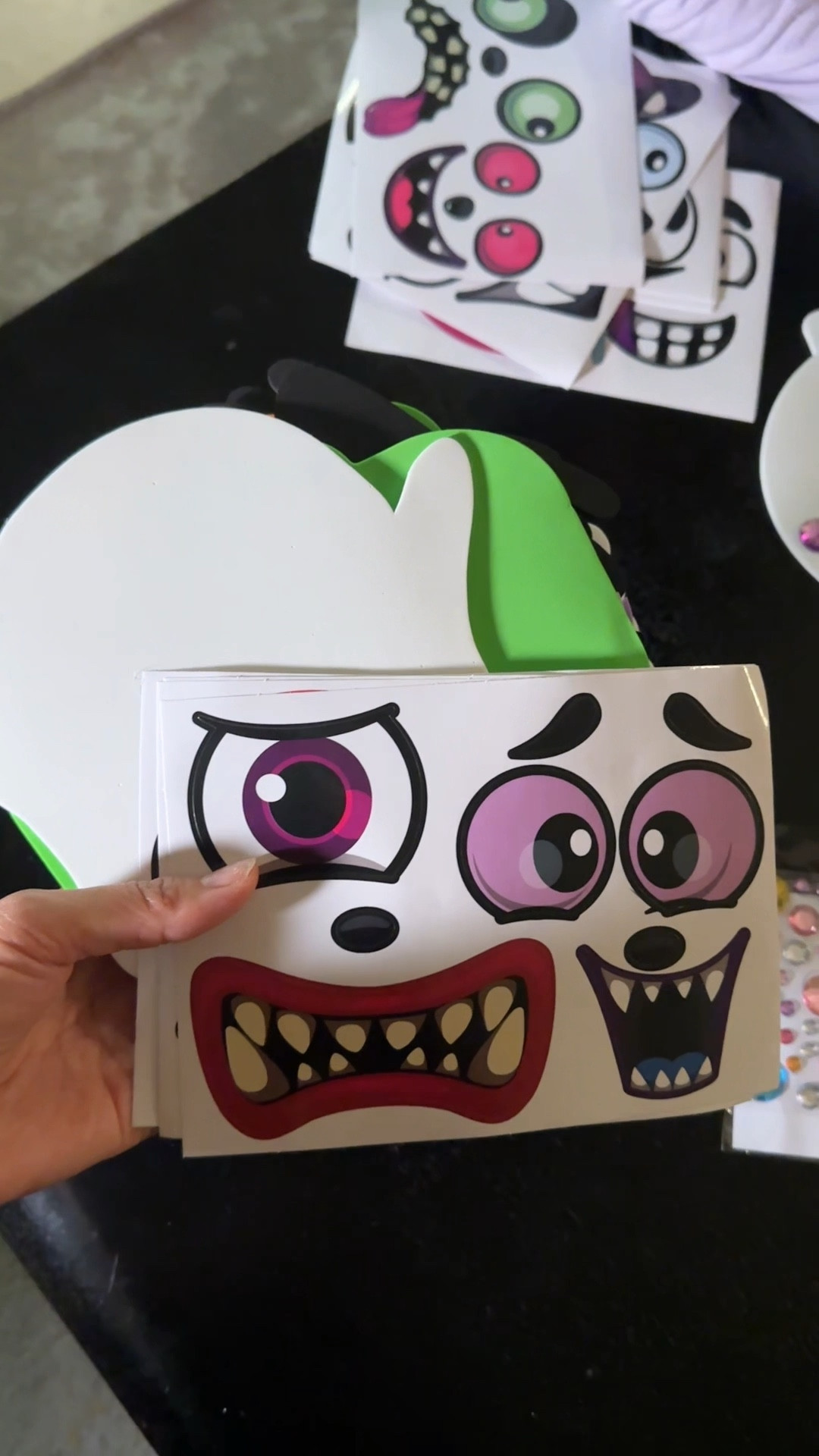 Halloween craft kit for the kids 👻🎃

#LTKHalloween #LTKVideo #LTKSeasonal