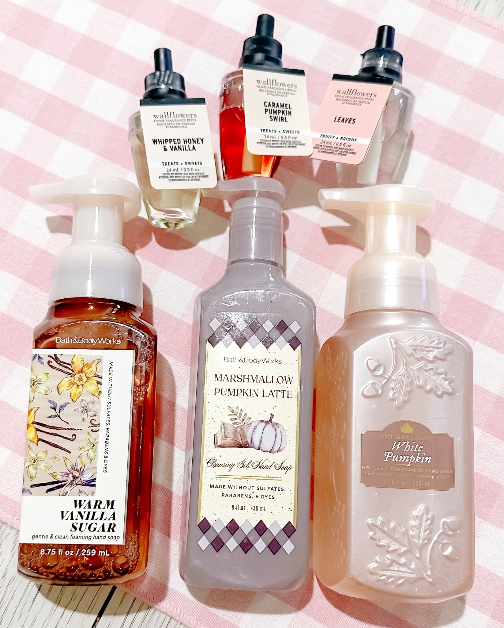 Fall Bath & Body Works!

🕯️Whipped Honey & Vanilla, Caramel Pumpkin Swirl & Leaves
🫧Grabbed 2 of the Warm Vanilla Sugar (classic), 2 Marshmallow Pumpkin Latte & 1 White Pumpkin

Fall Home

#LTKSeasonal #LTKSaleAlert #LTKHome