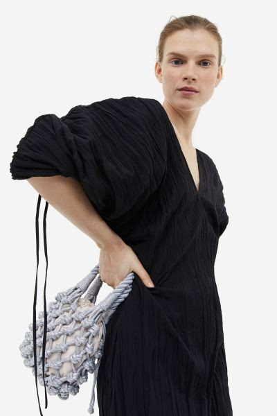 Kleine geknüpfte Pouch-Tasche | H&M (DE, AT, CH, NL, FI)