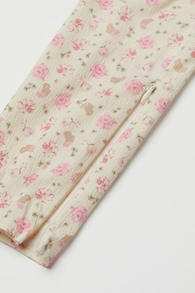 Tie-detail crinkled top | H&M (UK, MY, IN, SG, PH, TW, HK)