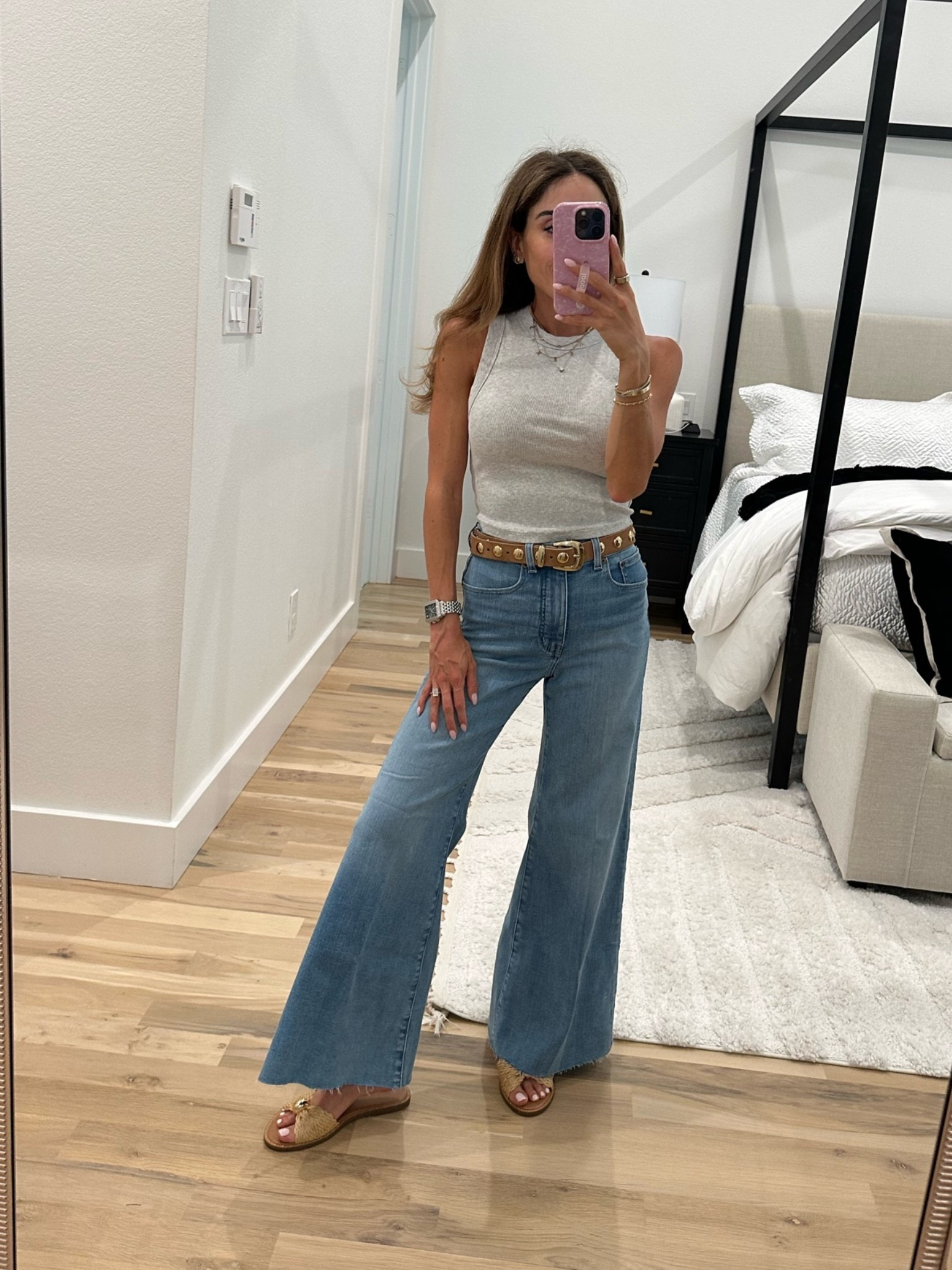 Found these flattering petite friendly wide leg jeans on sale

#LTKPetite #LTKSaleAlert