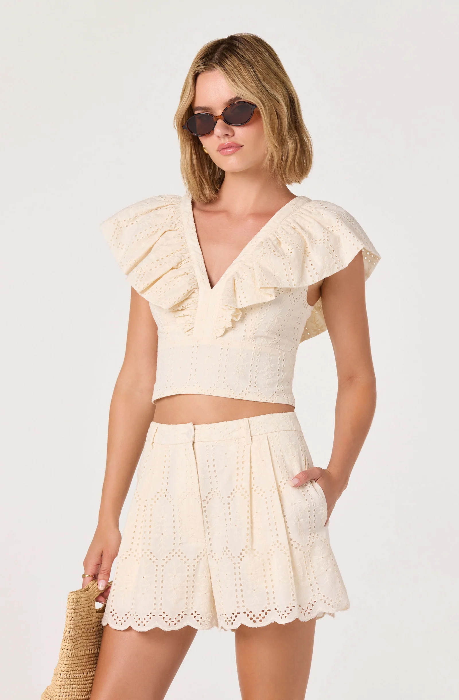 Margo Eyelet Pleated Shorts - Cream / XS | ASTR The Label (US)