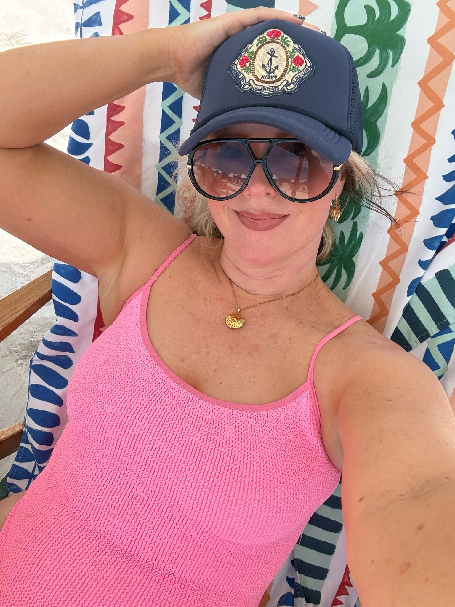 The cutest hat and I love these $15 sunnies!
Save on my necklace with code MANDIE

#LTKootd