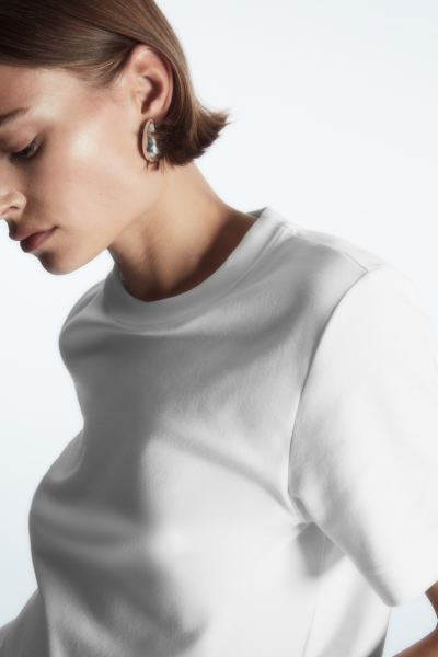 CLEAN CUT T-SHIRT - Round neck - Short sleeve - White - Ladies | H&M GB | H&M (UK, MY, IN, SG, PH, TW, HK)