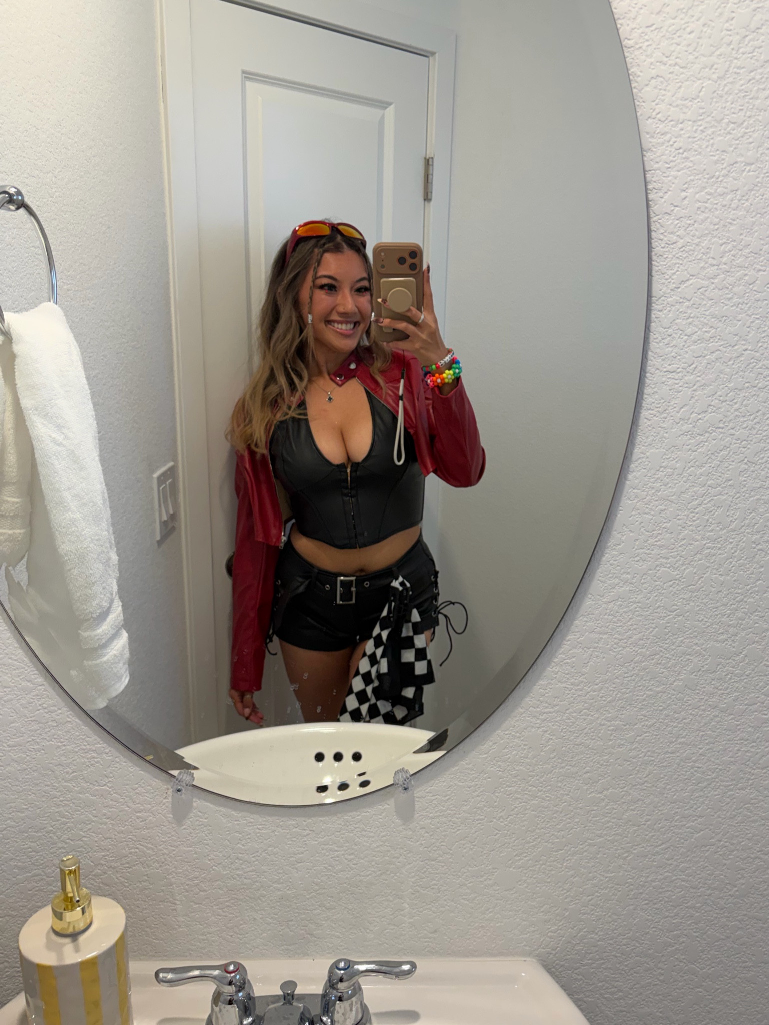 EDC DAY 3 / F1 Racers Outfit

#LTKootd #LTKTravel