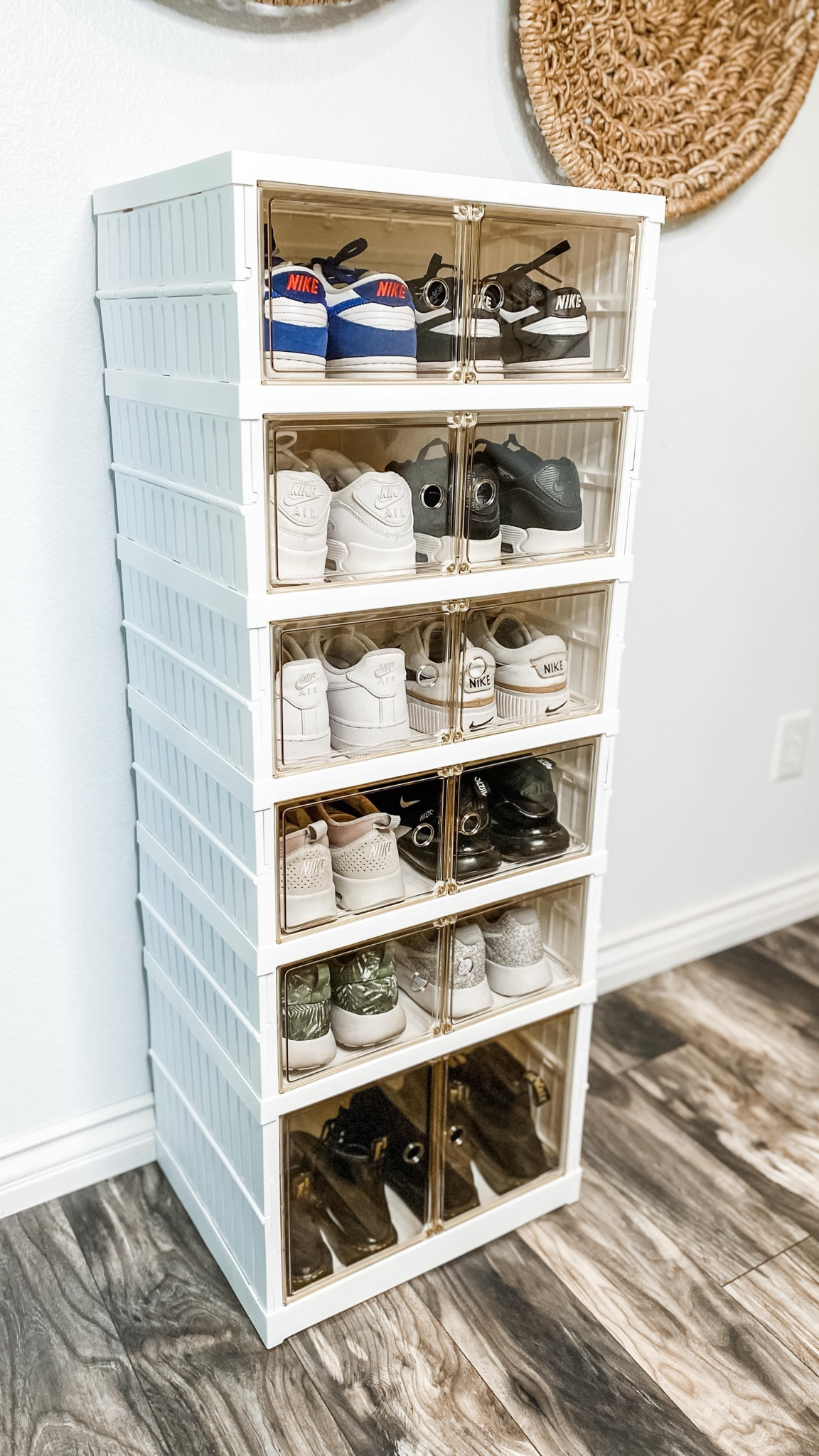 This Pop Up Shoe Organizer is the perfect solution if you need a little more space in your home for regularly used shoes. Great for shoe free homes to store shoes safely and compact by maximizing your vertical space. The magnet doors are so easy to open and close and keep everything dust free!

Renter friendly! Also folds up tiny when not in use.

#neatlyembellished #professionalorganizer #homeorganizer #homeorganizing #organization #organizingideas #organizingtips #organizinghacks #organizedhome #organizedmom #organizedlife #amazon #amazonmusthaves #amazonfavorites #amazonfinds #amazonfaves #amazoninfluencer #amazoninfluencerprogram #amazonhome #shoeorganizer #organizedshoes #closetorganization #shoestorage