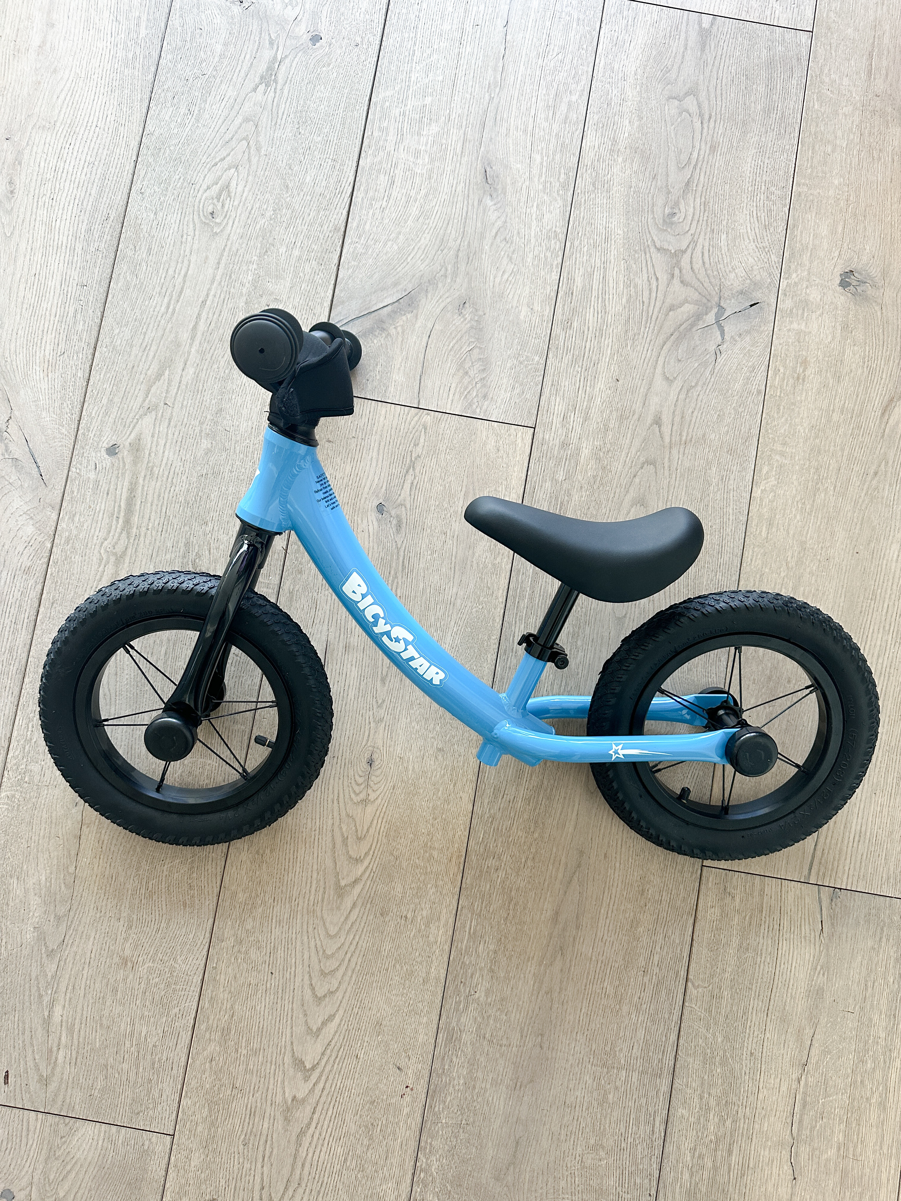 Get your little one rolling in style with this Kids Balance Bike 🌈💨—perfect for building confidence, balance, and coordination while having tons of fun! 😍 No pedals, no problem—just pure joy and giggles on wheels! 🩵

#KidsBike #BalanceBike #ToddlerFun #ActiveKids #OutdoorPlay #LearningThroughPlay #RideWithConfidence #LittleAdventurers #LTKKids #AmazonFinds #PlaytimeJoy #ToddlerEssentials #OutdoorAdventures #LTKFamily #ParentingMadeFun 

 