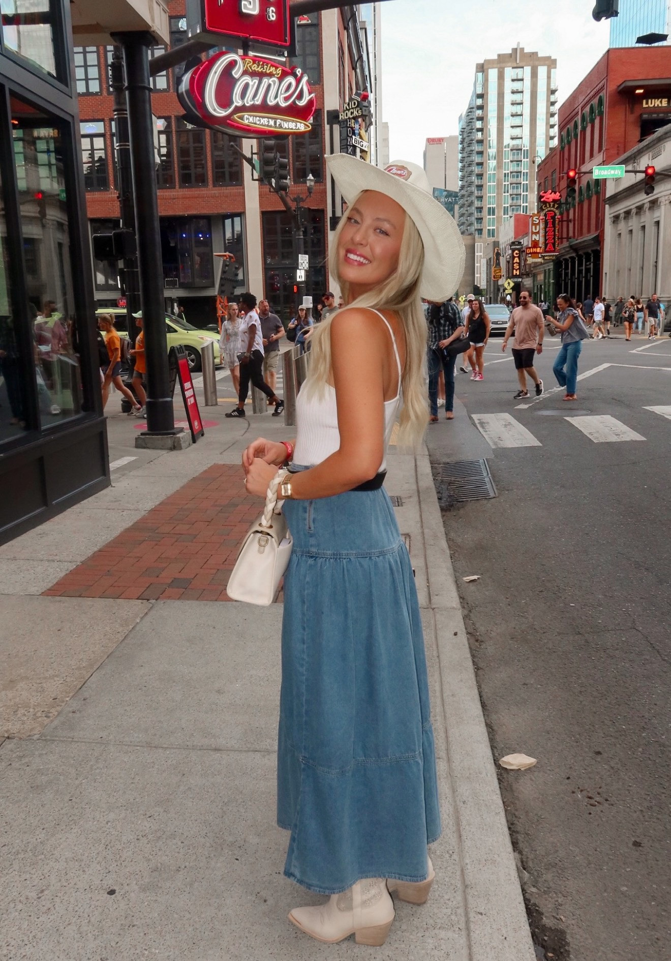 Nashville outfit ideas, nashville style outfits women, denim skirt, nashville casual outfit, nashville street style women, nashville spring outfit, nashville weekend outfit, cute nashville outfits, western outfit, southern style outfit women, nashville fashion inspo, outfit ideas nashville trip 

 