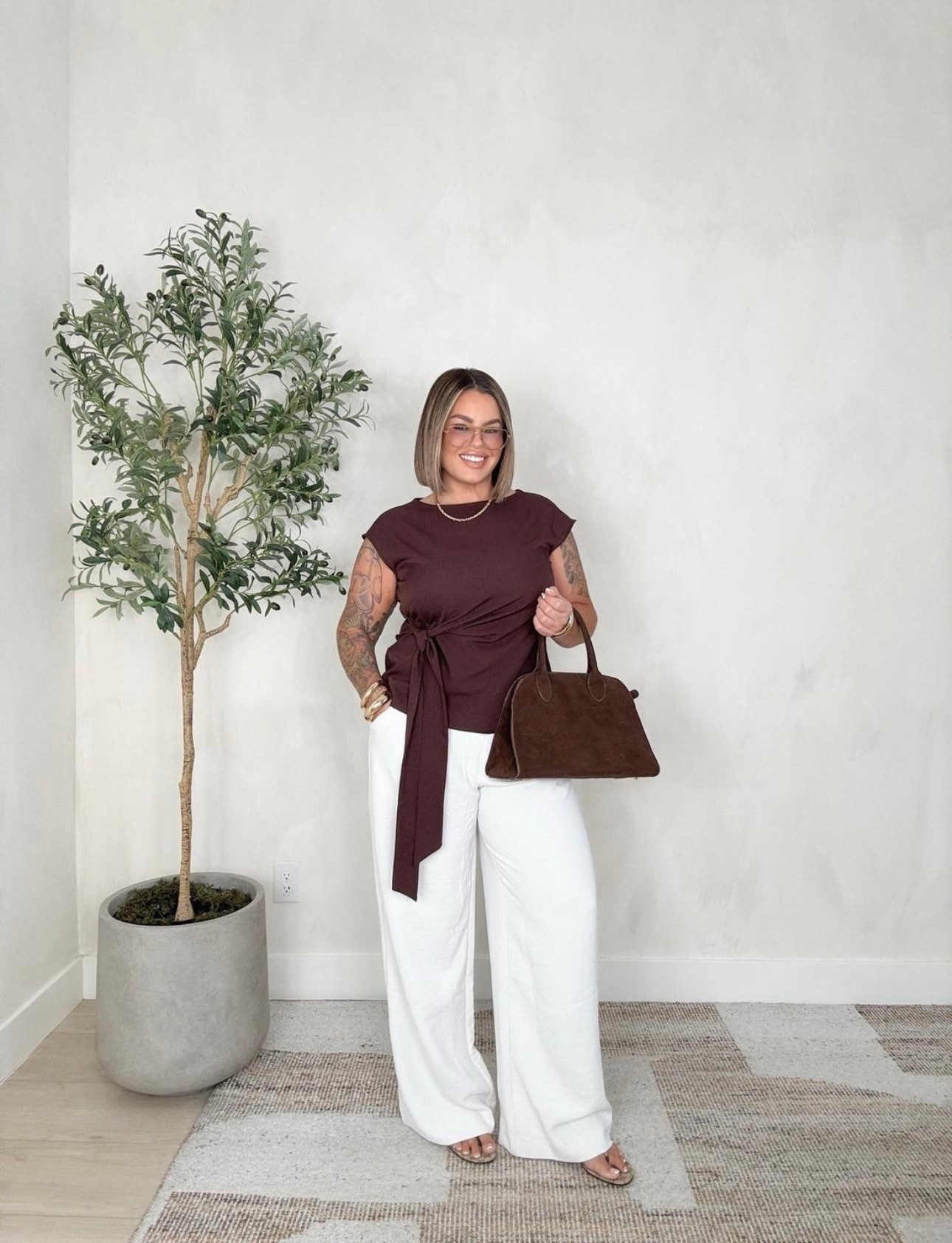 Top L 
Pants size up because waist runs small and with anything pleated I also like to size up so there is no pulling at the pleating
Pants 32L 
Top L 
Use code DENIMAF to save extra $ on Abercrombie while sale is going on now.