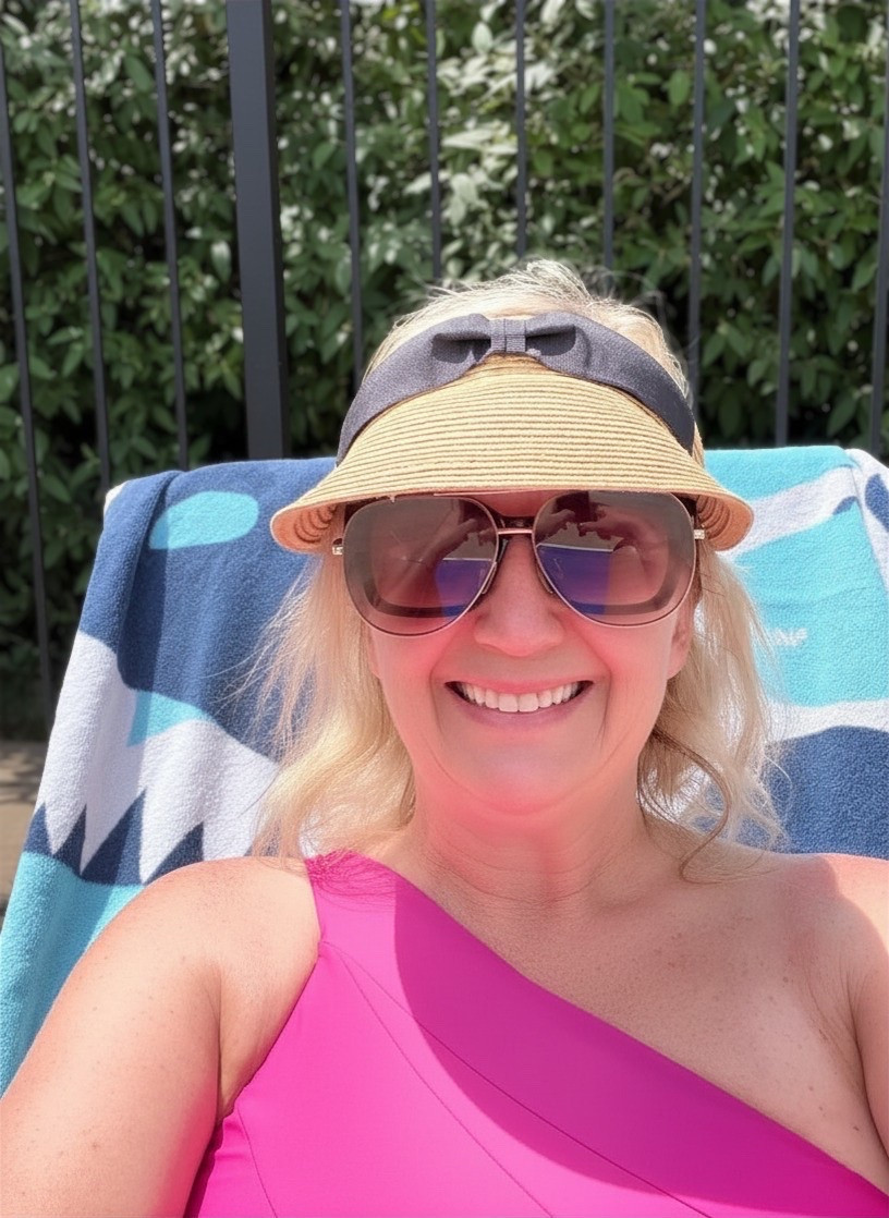 That moment when you realize you forgot to put your contacts in. So it’s Double glasses at the swimming pool!

#LTKdayinmylife #LTKmomlife #LTKSwim