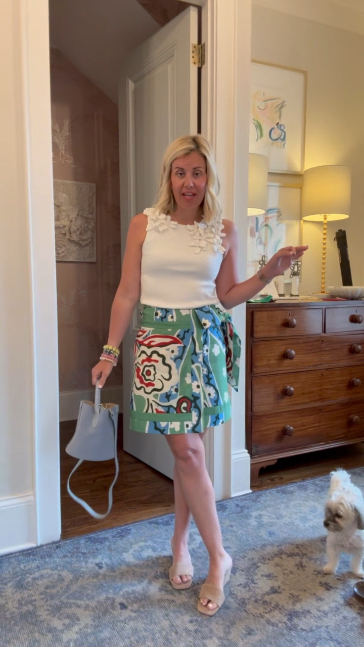 The colors in this skirt are gorgeous!! Y’all know we mix and match our brands and this is the perfect outfit! 
Tank - xs
Skirt - small
Heels - 8 

#LTKgrwm #LTKdayinmylife #LTKmomlife