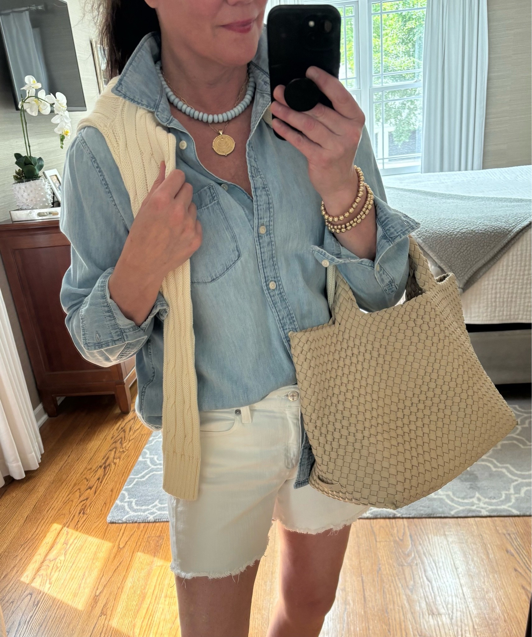 Denim shirt + white shorts 💙