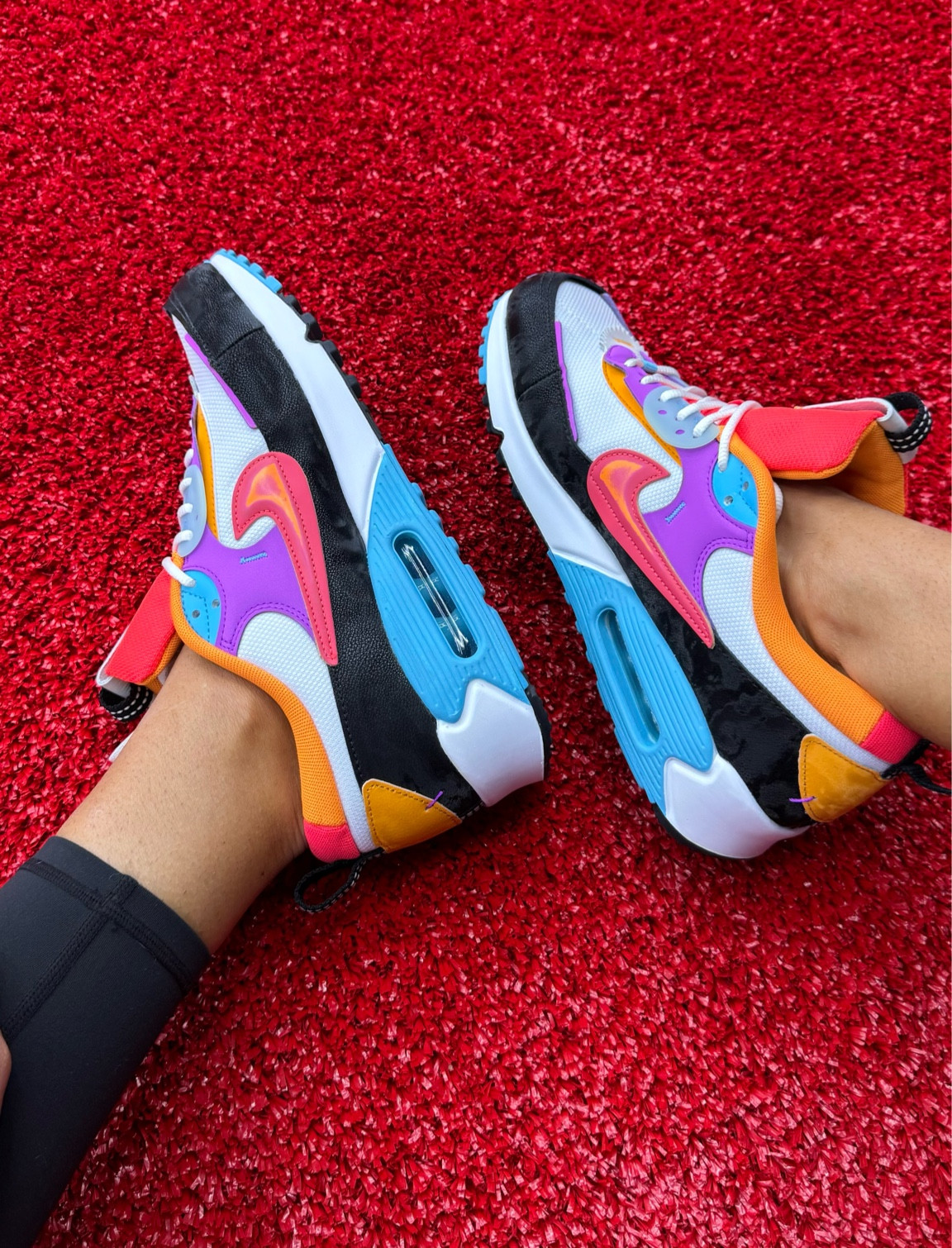 Shoes made of neon dreams  ✨

Size up!! These run a half size smaller

#nike #airmax #sneakers #shoes

#LTKfitness #LTKshoecrush