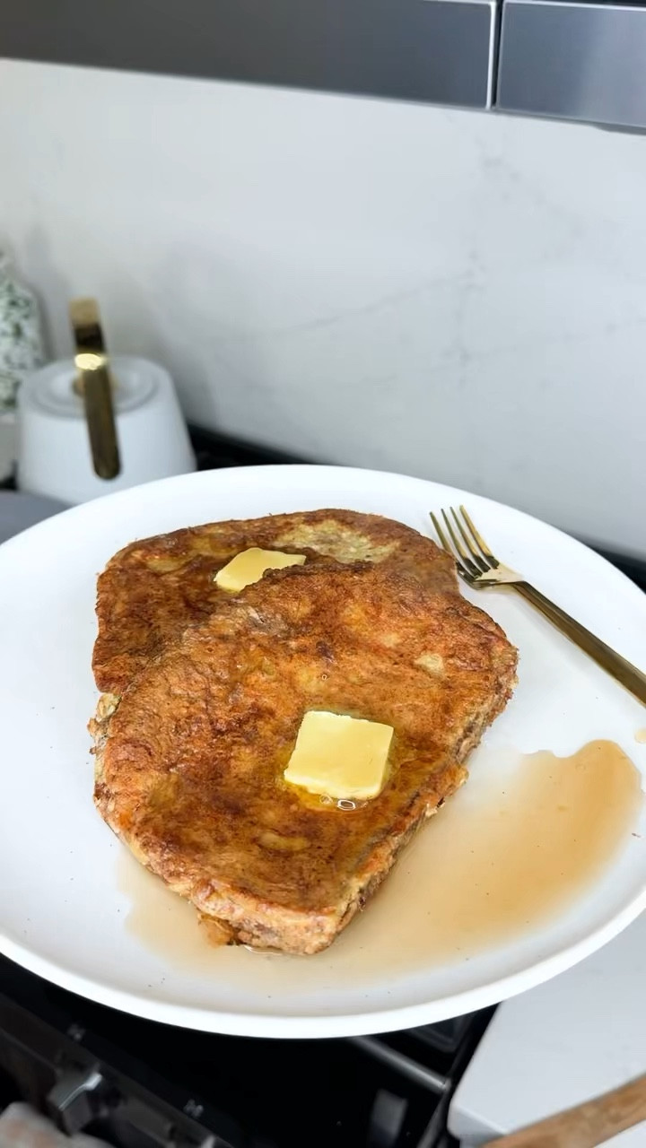 Best start to your morning! Try these easy, delicious, and protein packed pancakes! 20g each 👏🏻

#LTKFamily #LTKU #LTKVideo