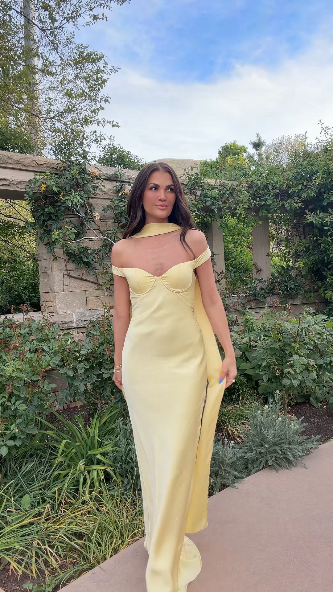 Runway the label off the shoulder dress

#LTKootd #LTKWedding
