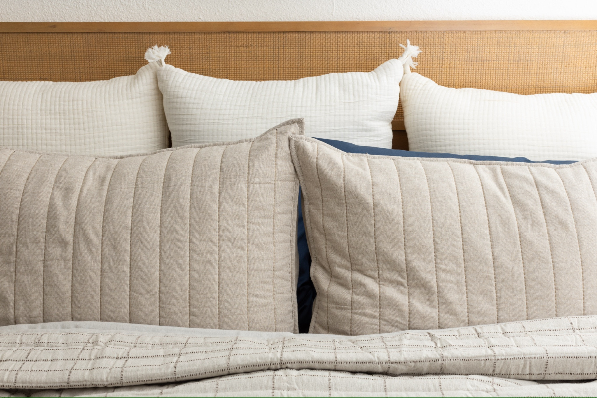 Smiles and Pearls has launched her new Airbnb. Candice went with a modern vintage design for this rancher. 

Home design, modern home decor, Airbnb superhost, home decor, target home decor, Amazon home finds, Amazon home decor, Studio McGee, Threshold, Target home, Target home finds, Target run, Airbnb host, Magnolia Hearth and Hand, Home Depot, Home Depot furniture, living room, bedroom, coffee table, bedding, nursery, new home

#LTKtravel #LTKhome #LTKplussize