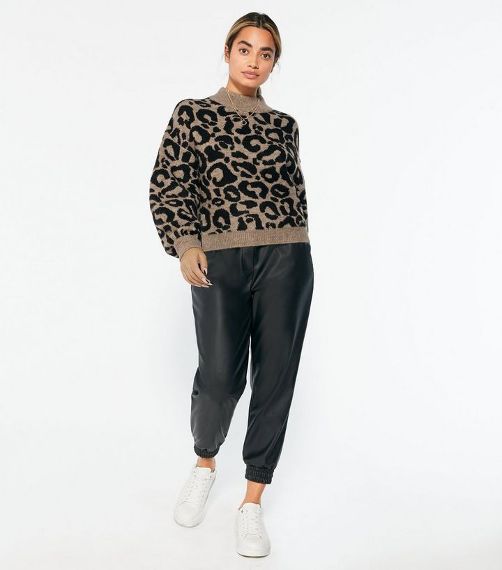 Petite Brown Leopard Print Jumper
						
						Add to Saved Items
						Remove from Saved Items | New Look (UK)