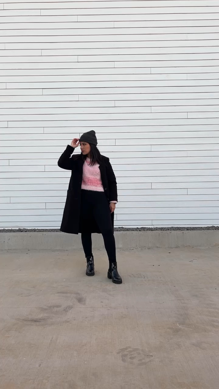 Valentine’s Day outfit 

Valentines sweater
Pink knitted sweater
Black high wasted tights
Black coat
Black boots


#LTKworkwear #LTKGiftGuide #LTKunder50