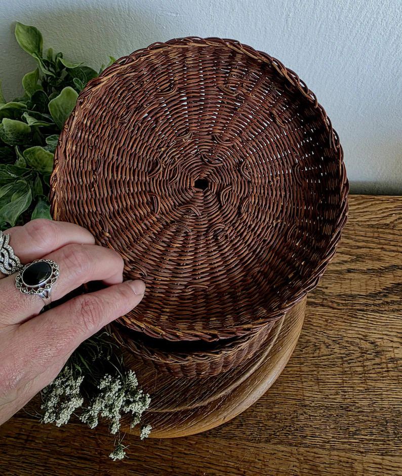 Vintage Rustic Farmhouse Country Cottage Style Woven Wicker Lidded Round Storage Basket - Etsy | Etsy (US)