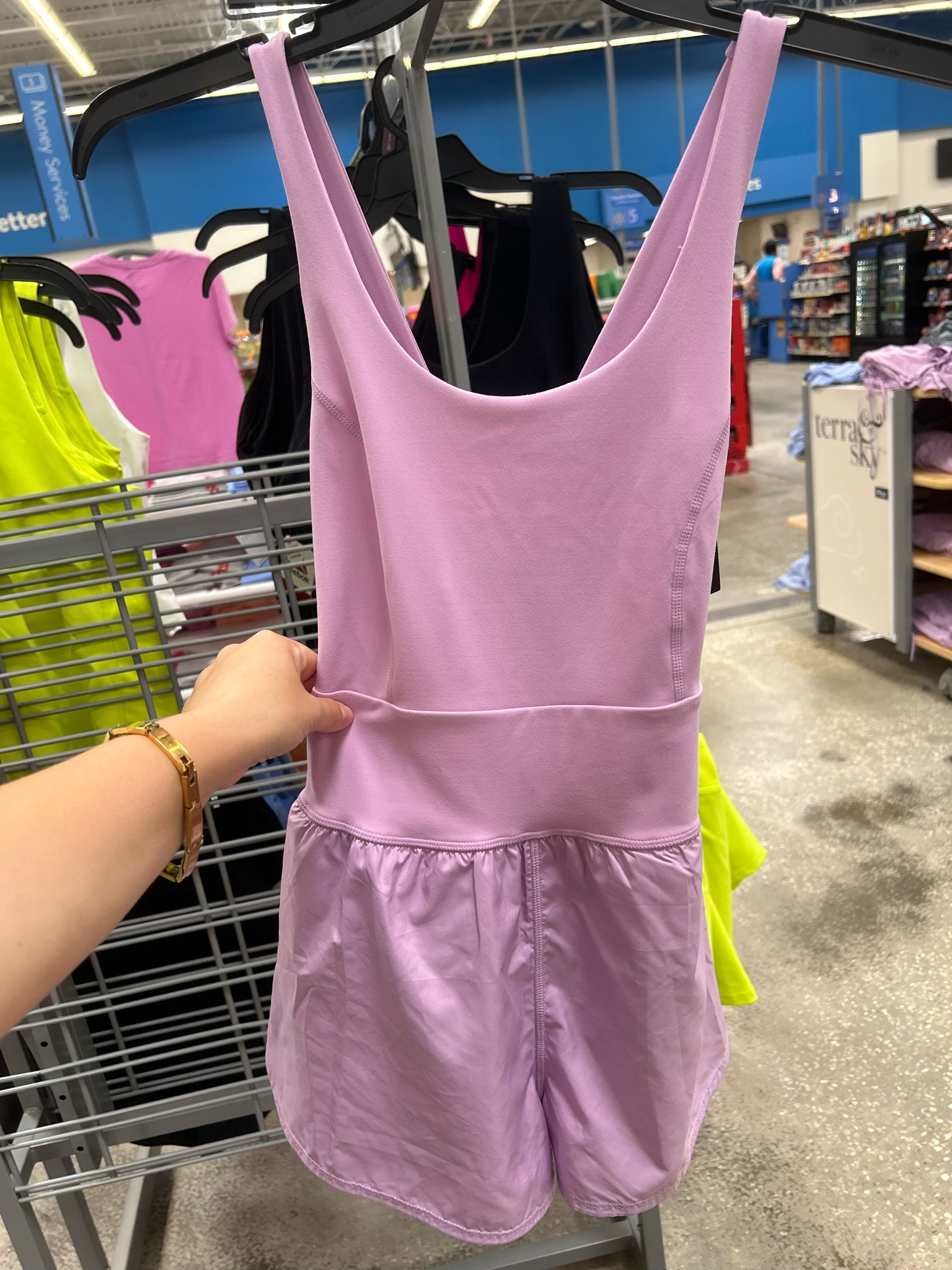 Free People Dupe under $25! I got a Small and it has great stretch on top and shorts are loose and comfy 

#LTKFindsUnder50 #LTKFitness #LTKActive