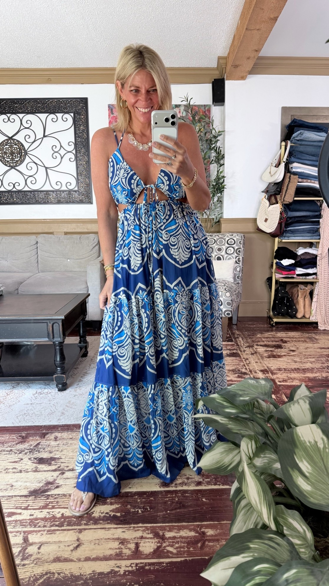 Summer cutout maxi dress- ties behind neck and adjustable bust tie- size medium.

#LTKSeasonal #LTKOver40 #LTKMidsize