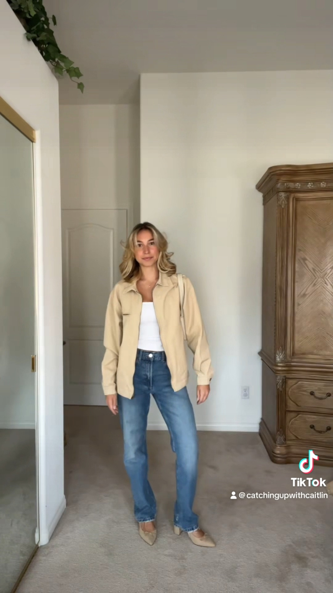 Fall outfit, fall style, utility jacket, oversized jacket, basic tank, white tank, straight jeans, slingbacks, bow heels 

#LTKshoecrush #LTKstyletip #LTKVideo
