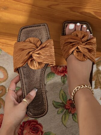 Vacation Outdoors Flat Slippers for Women, Twist Decor Polyester Open Toe Slide Sandals | SHEIN