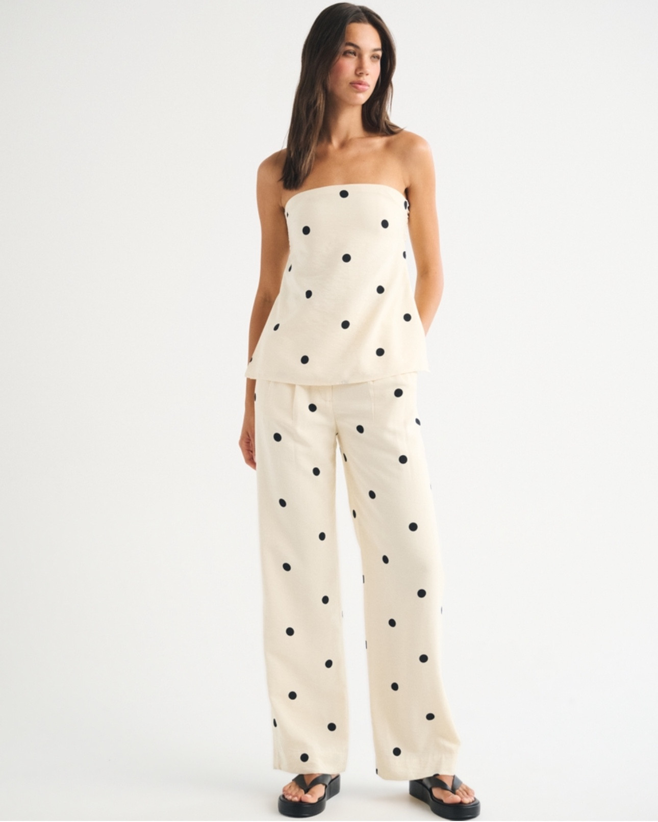 Loving this polka dot set from @abercrombie !!!!