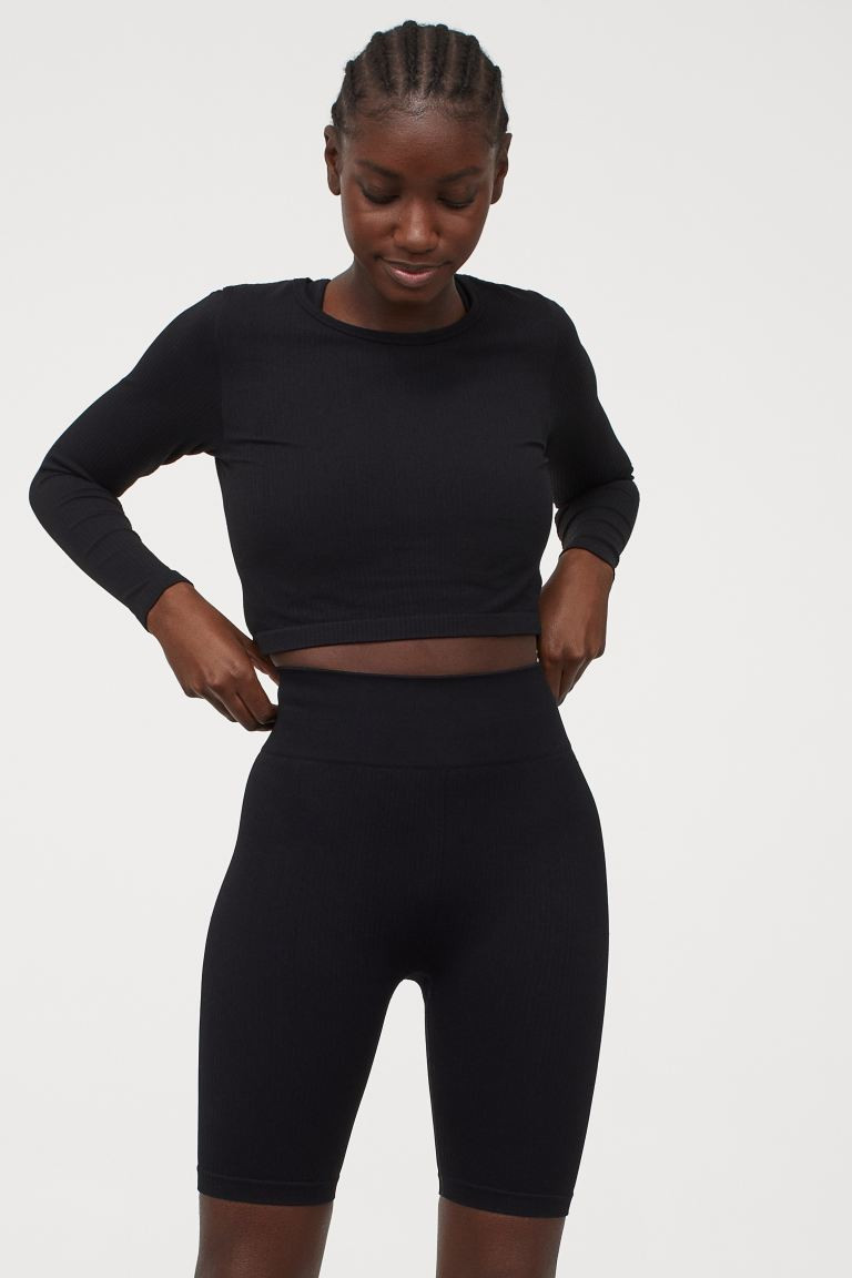 Biker shorts in fast-drying, ribbed jersey designed to help keep you dry and cool while exercisin... | H&M (US + CA)