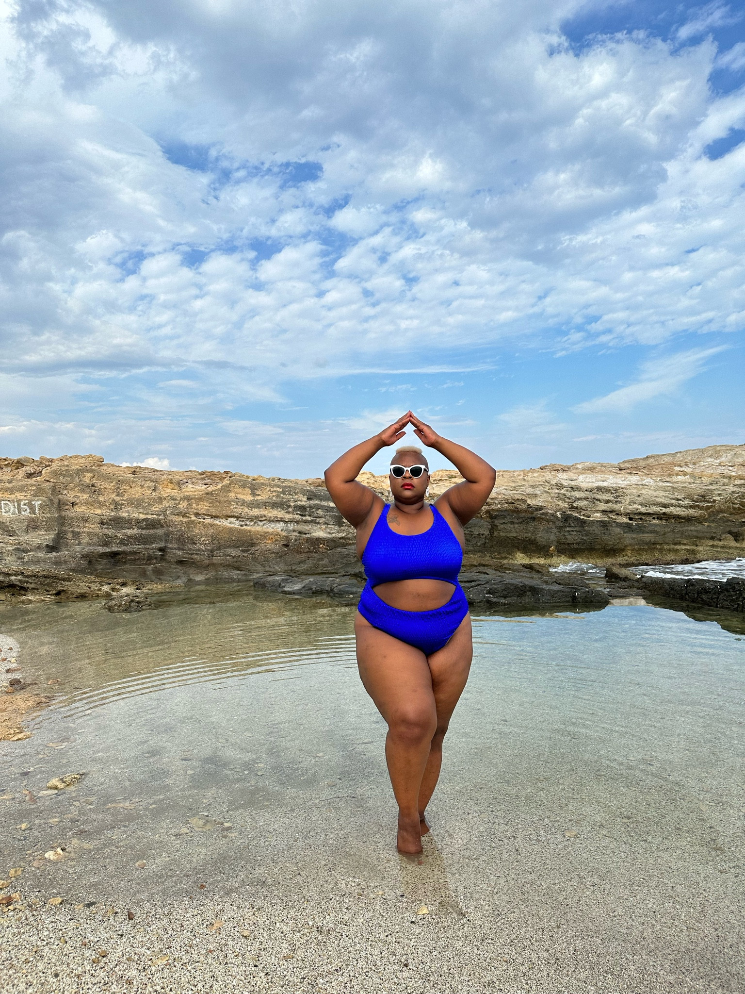 Hi There! 
Are you following my socials? You should be! 
I’m on TikTok, Instagram & YouTube as my_aura_style 
Is summer over for you? It’s not for me. I’m currently in Crete, Greece and it’s wonderful here! 


#LTKtravel #LTKplussize #LTKeurope