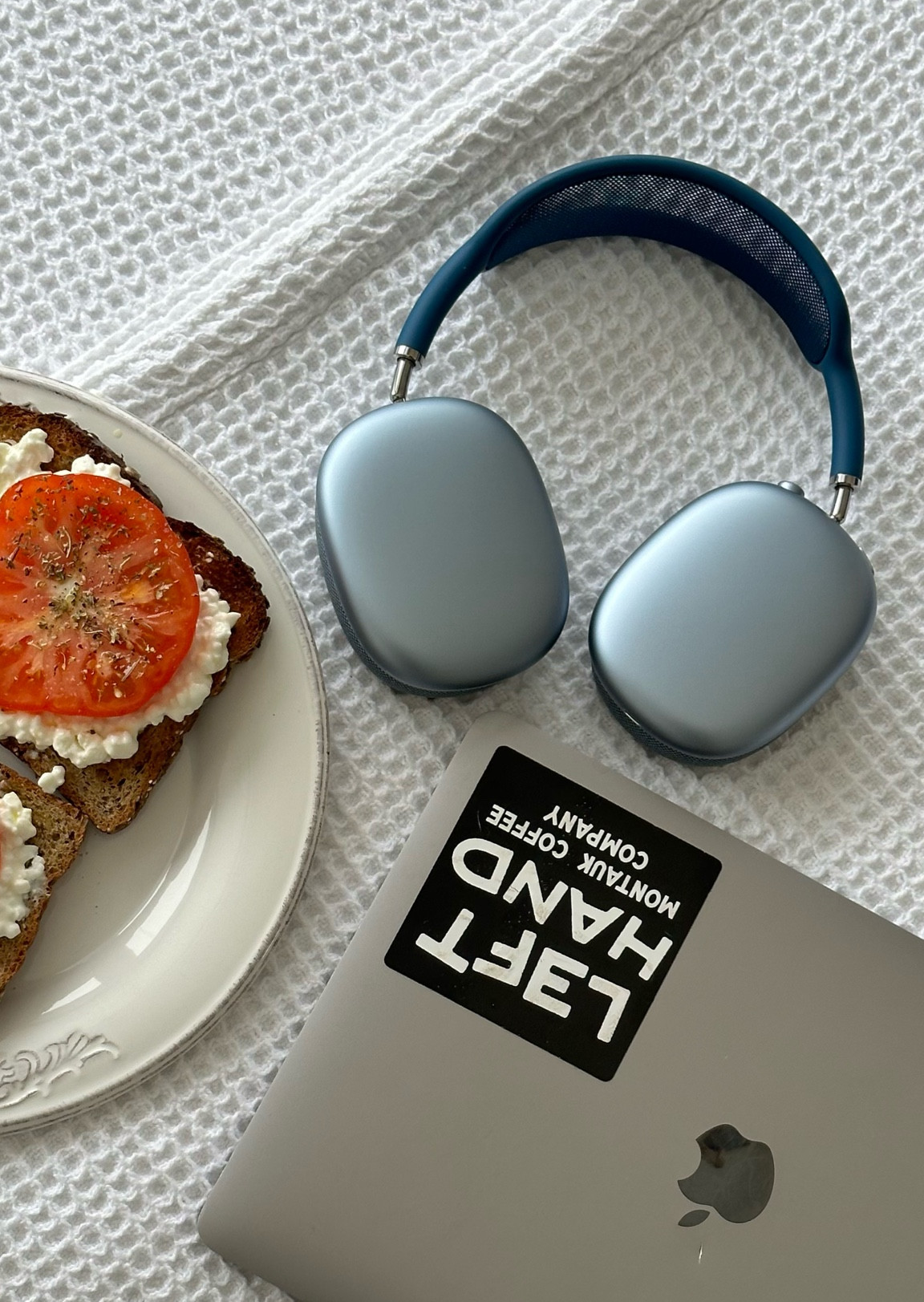 Craft your ideal work-from-home oasis with the ultimate duo: the sleek Apple MacBook Pro and the immersive Apple AirPods Max headphones. 🌟 Power through your tasks with the MacBook’s unmatched performance, and dive into deep focus with the AirPods Max’s crystal-clear sound and noise-cancellation. Perfect for those who value both efficiency and quality in their workspace. Grab yours and elevate your home office experience today! 💻🎧 #WorkFromHomeEssentials #TechUpgrade

#LTKGiftGuide