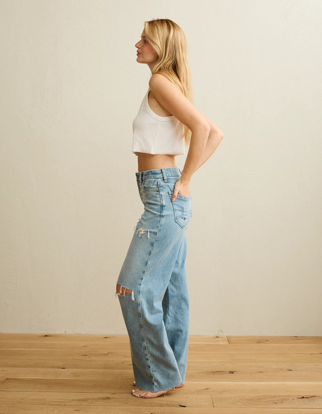 AE Curvy Super High-Waisted Baggy Wide-Leg Jean | American Eagle Outfitters (US & CA)
