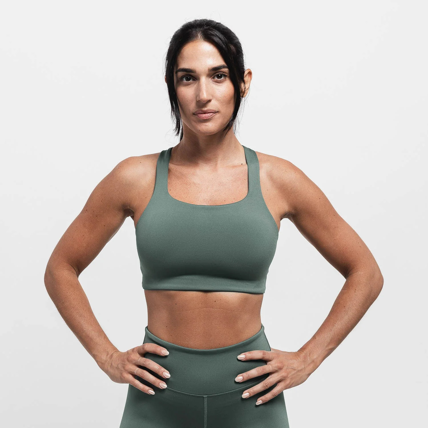 Sleek Crossback Sports Bra - Women's Sports Bra | NOBULL