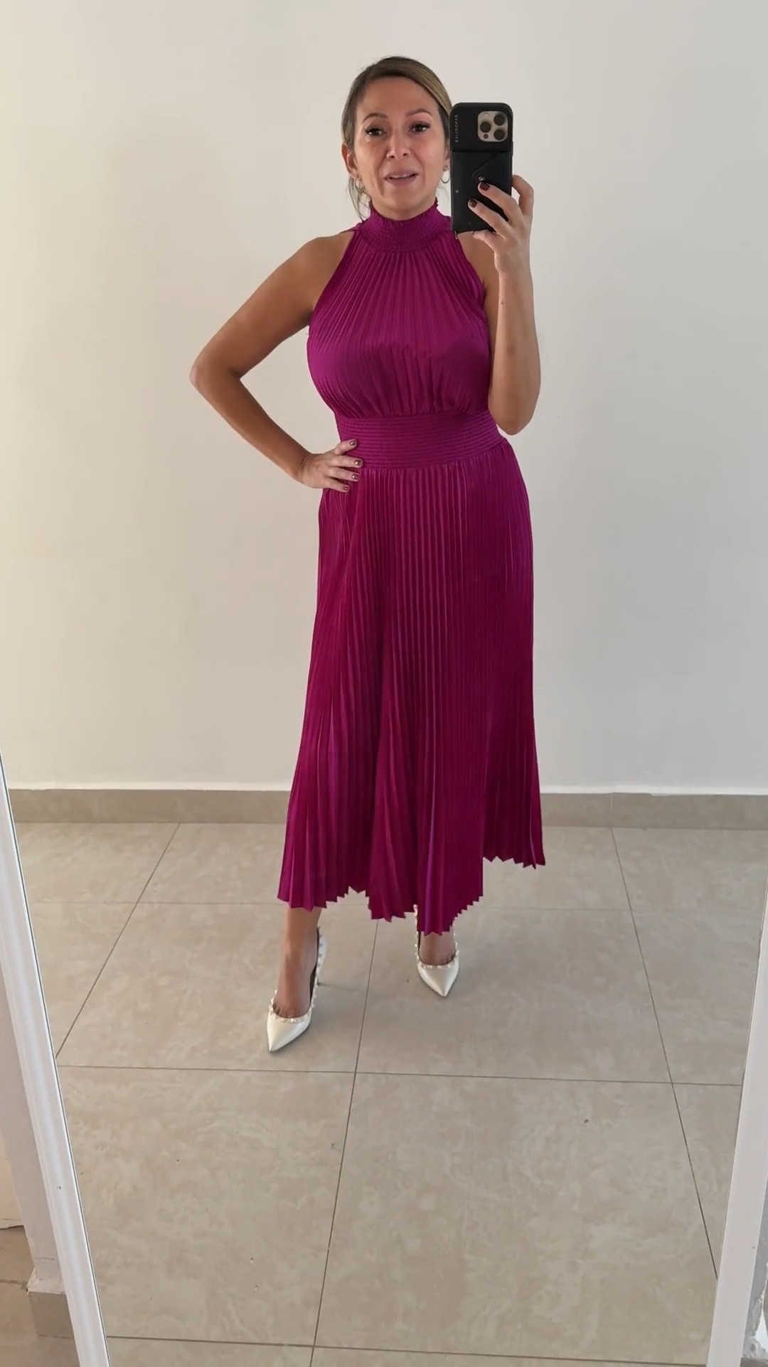 You know that feeling when you see the dress? That was me with this jewel-toned beauty. Wow is all I can say! 

#TravelFashion #FallOutfit #FallTravel



#LTKCon #LTKTravel #LTKStyleTip