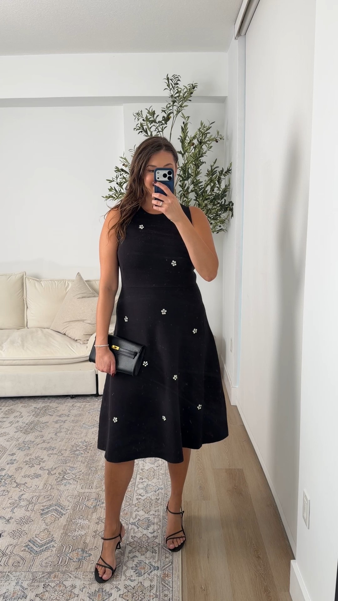 Walmart sleeveless midi sweater dress 

Walmart finds | Walmart fashion | Walmart dress | Walmart style | midi dress | sweater dress |

#LTKMidsize #LTKHoliday #LTKSeasonal