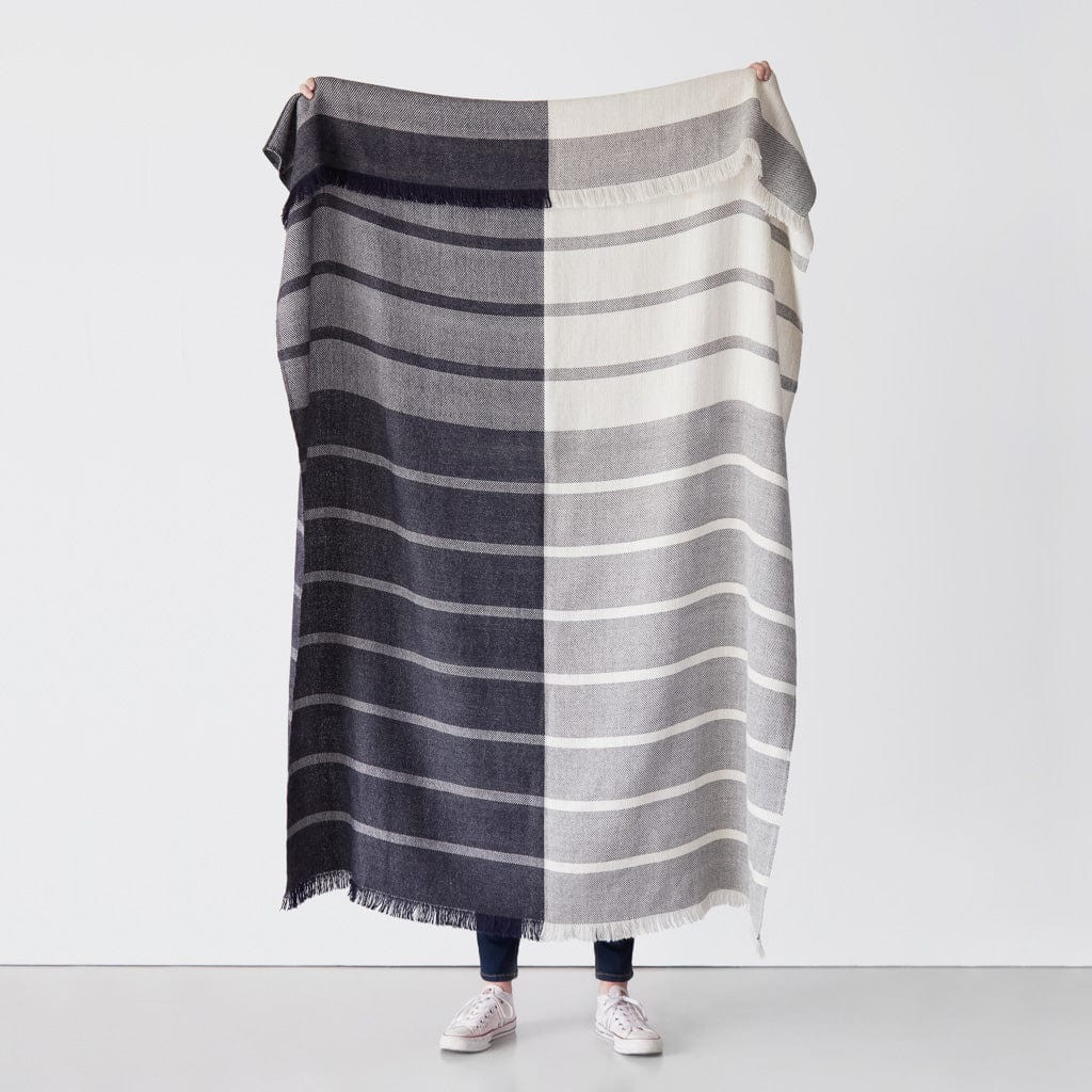 El Mar Alpaca Throw | The Citizenry