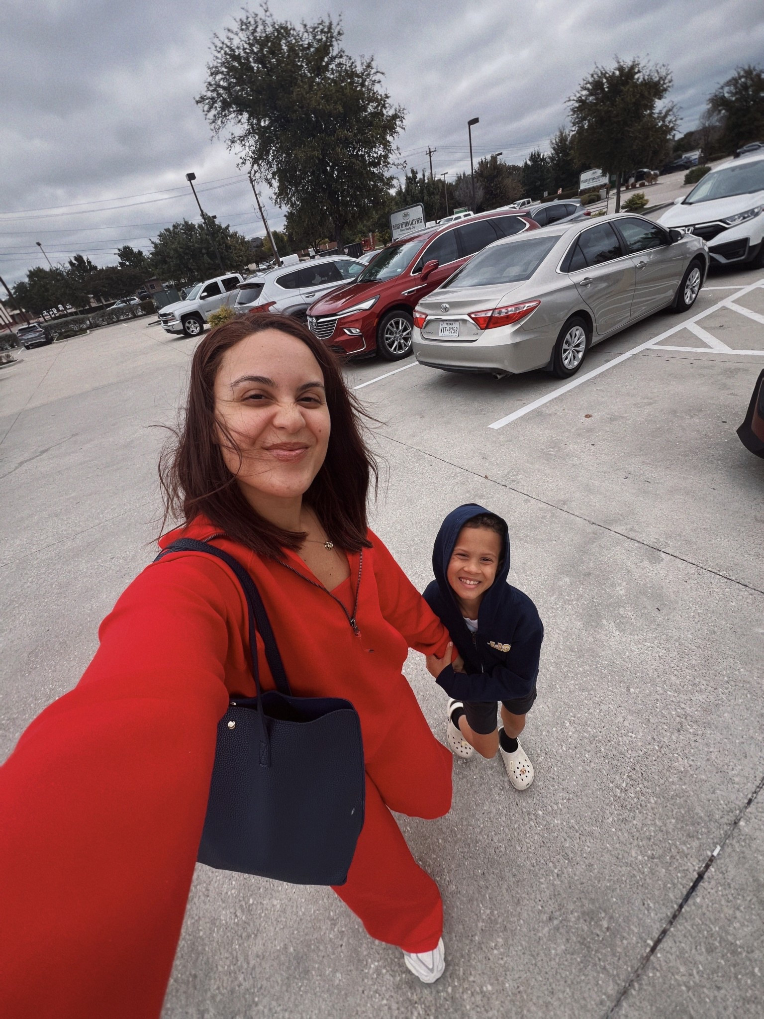 Spanx makes the best sets, it’s just a fact! I get a M in the top and a M tall in the pants- I’m 5’7 and they’re definitely long but I prefer that!

This is my 3rd colorway 👀

#LTKActive #LTKSeasonal #LTKTravel