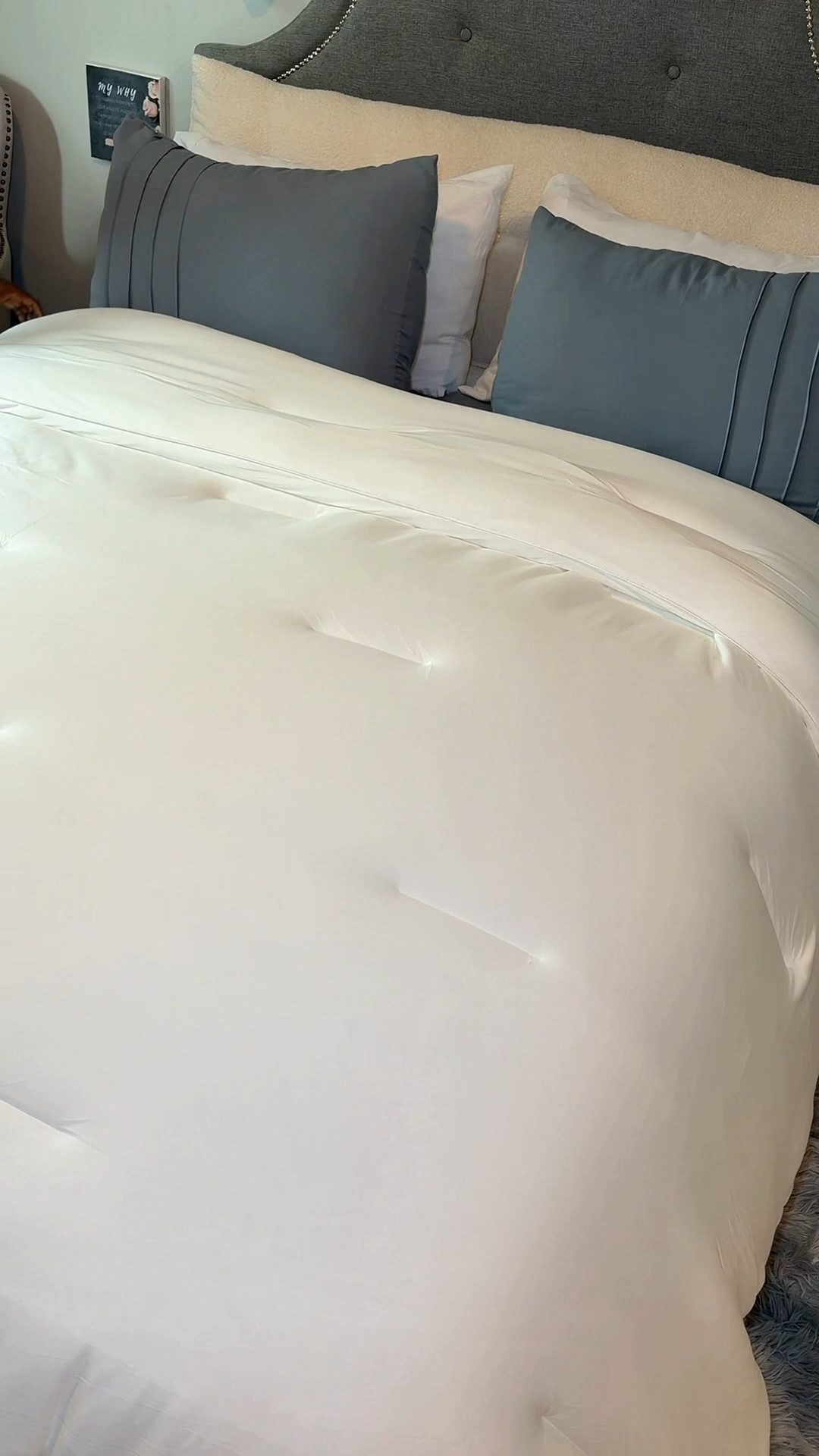 If your bed is your favorite place in the house… this MarshMellow comforter might make it even harder to leave. It’s double stuffed, ridiculously fluffy, soft, and somehow cozy without making you overheat. I understand the “sleeping on a cloud” reviews now.

Only on TikTok: 

https://www.tiktok.com/t/ZP9dxW8YERwL5-15KXs/

#cozyhome
#sleepbetter
#bedroomupgrade
#cozylifestyle #marshmellowcomforter

#LTKHome #LTKSpringSale