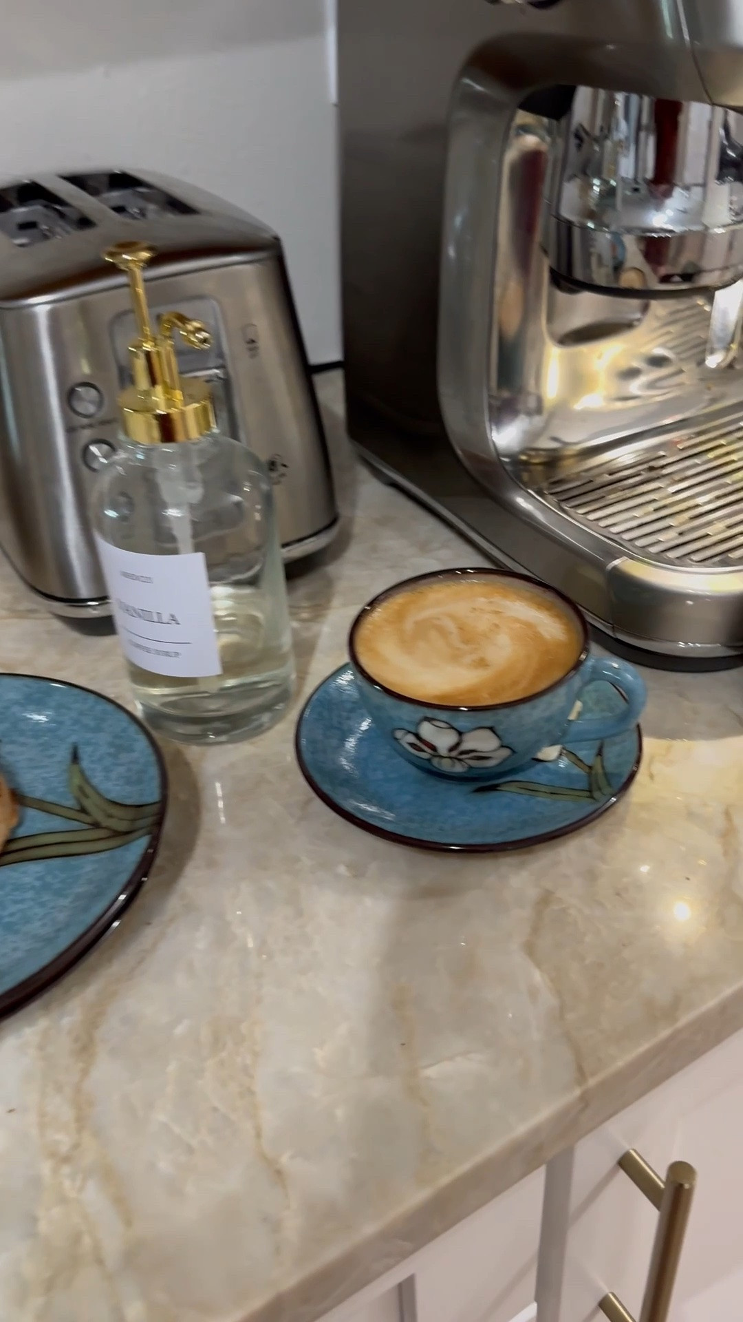 Sunday coffee routine!  Coffee station, espresso machine, luxe kitchen, coffee bar, latte cup

#LTKHome #LTKdayinmylife #LTKfoodie