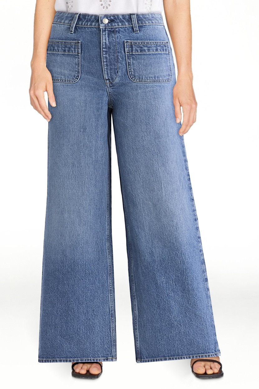 Free Assembly Women's and Women's Plus Wide Leg Jeans with Patch Pockets, 30", 32", and 34" Insea... | Walmart (US)