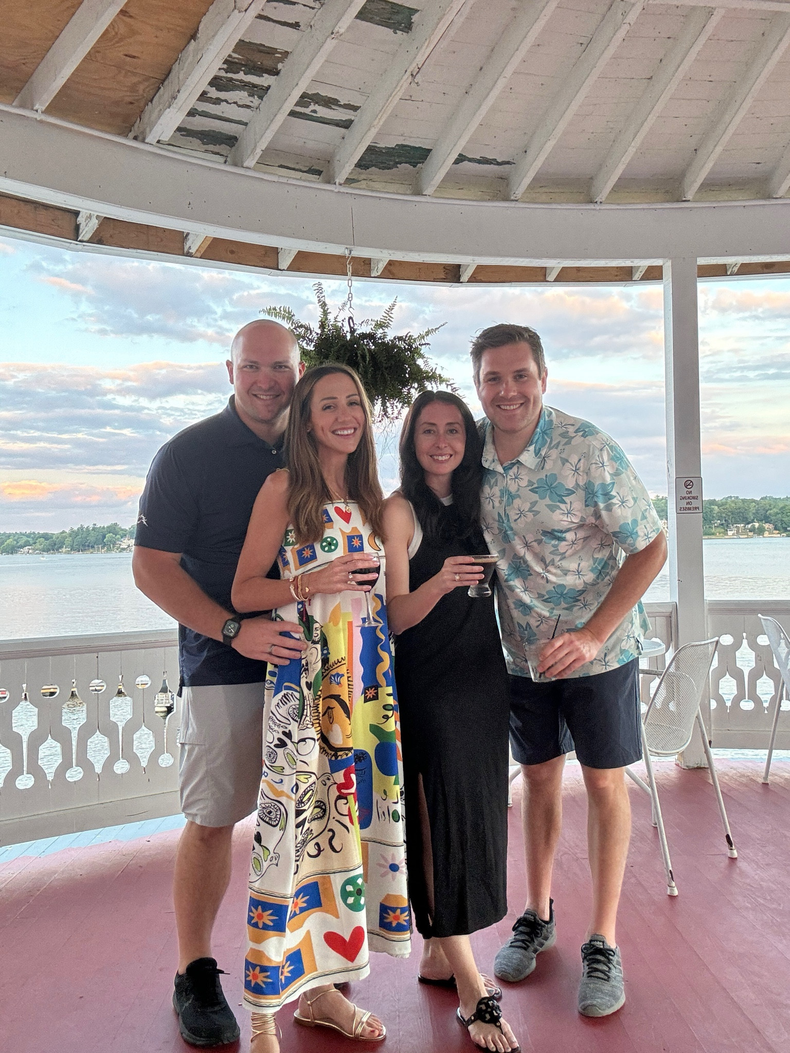 Date night, this dress is under $20 and such a good amazon find. I'm in a size small