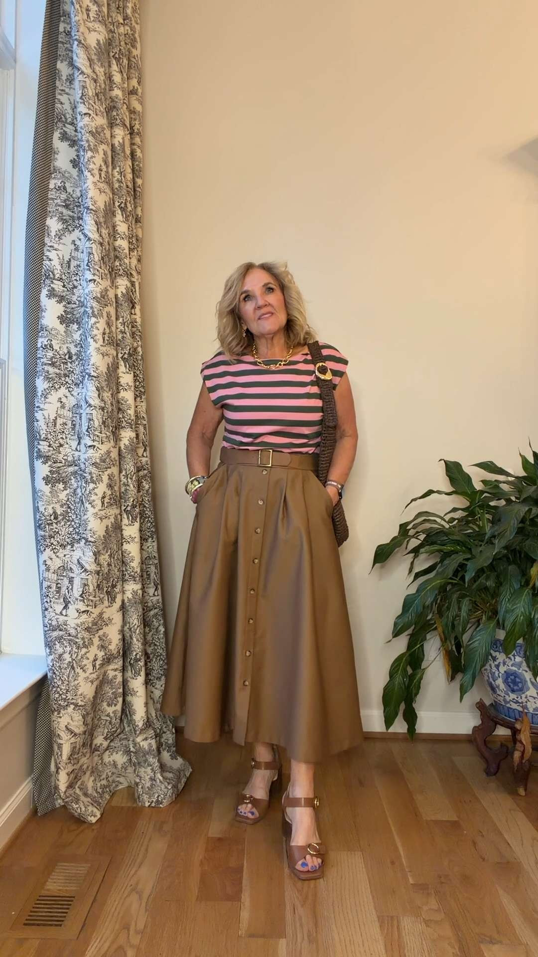 20% off code NANETTE20 thru 3/9 

New dress from Anthropologie! I love the mixed media. I sized down but it was a little tough to get over my head. So don’t size down. 


 

#LTKspringtrends #LTKSaleAlert #LTKOver40