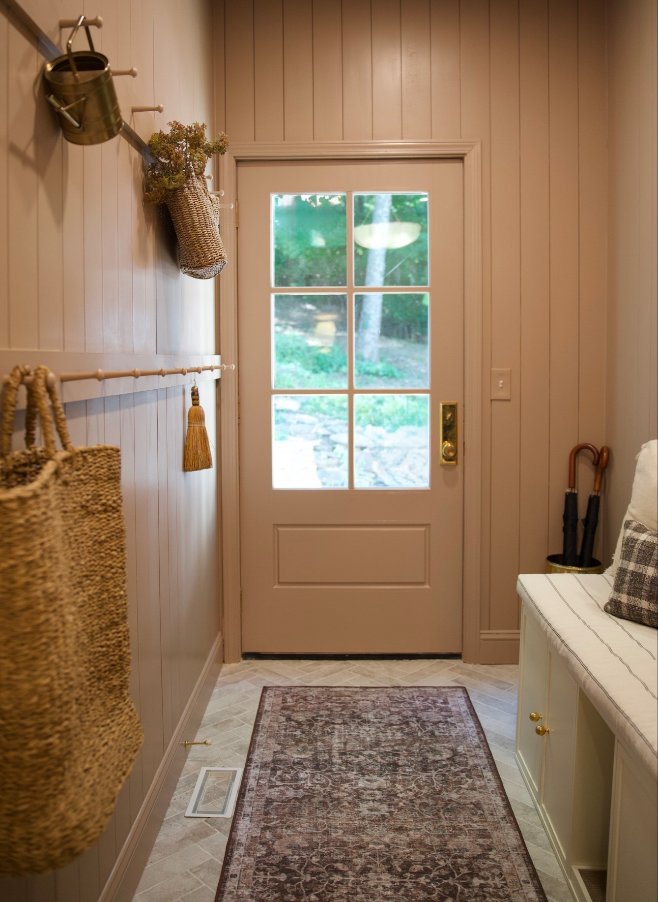 Mudroom entryway🤗

#LTKStyleTip #LTKFindsUnder100 #LTKHome