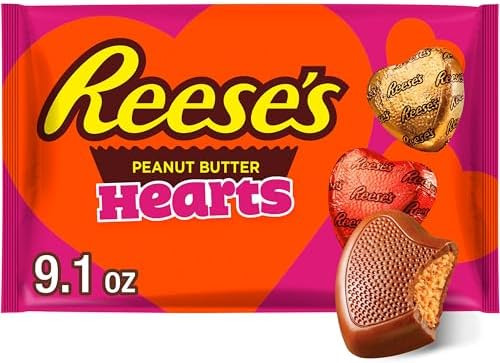 REESE'S Chocolate Peanut Butter Creme Hearts, Valentine's Candy Bag, 9.1 oz | Amazon (US)