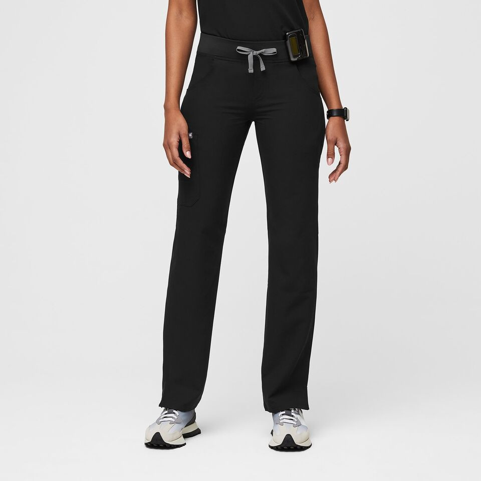 Women's Kade Cargo Scrub Pants - Black · FIGS | FIGS